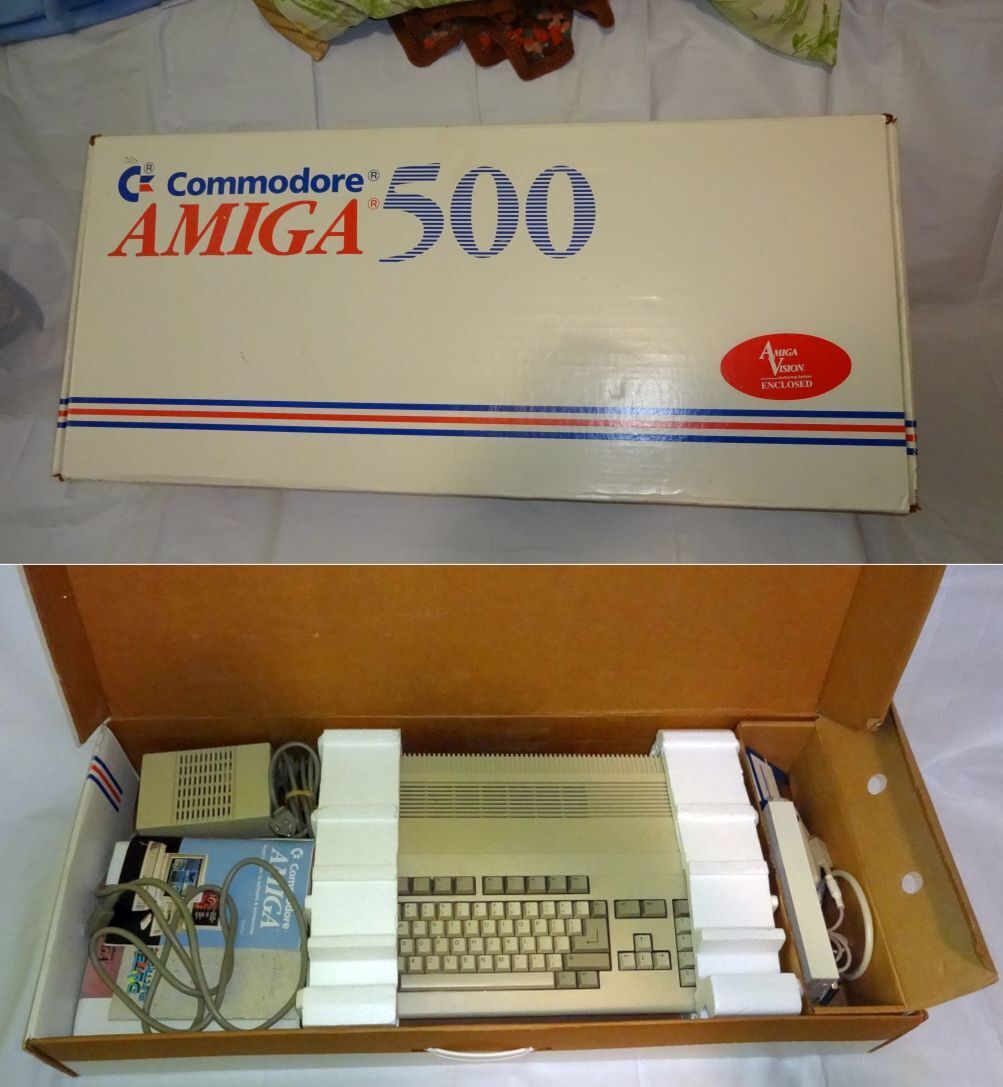 Commodore Amiga 500 w/ Amiga Vision / Mouse / Power Supply / Ext. Drive / Softwa
