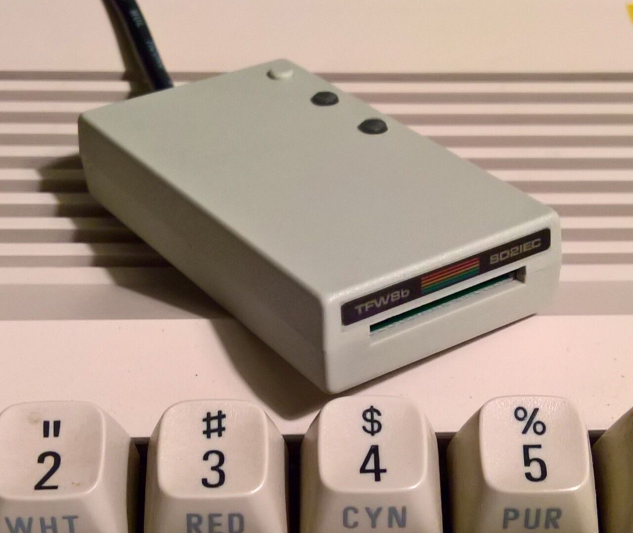 C64c Cream SD2IEC Commodore 1541 Disk Drive Emulator SD Card Reader C64 C128 VIC
