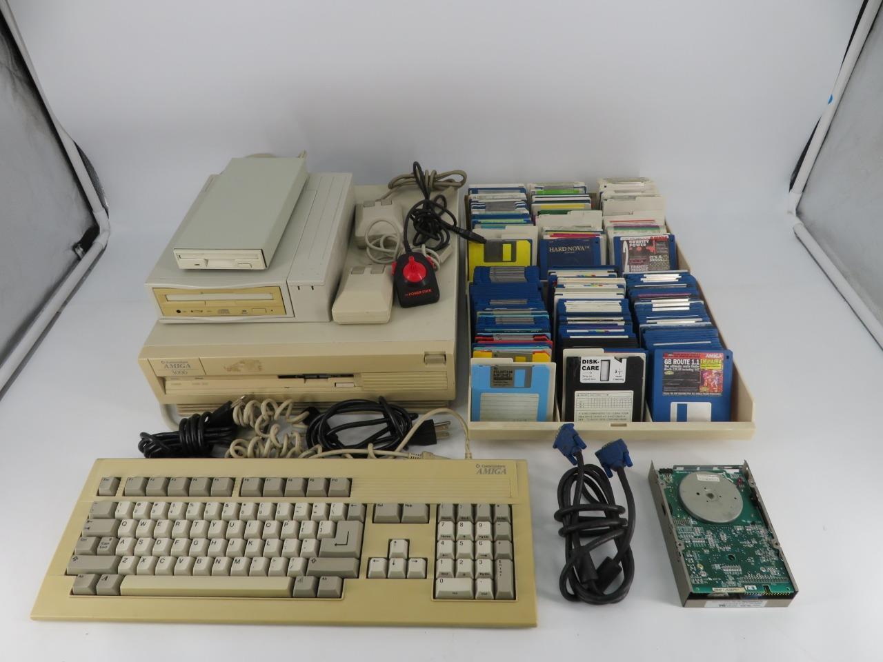 Commodore Amiga A3000 Home Computer Bundle + Floppy Drive + Games ~ WORKS