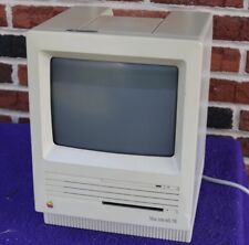 Vintage 1986 Apple Macintosh SE M5011 Computer - Power up - Hard disk erased picture