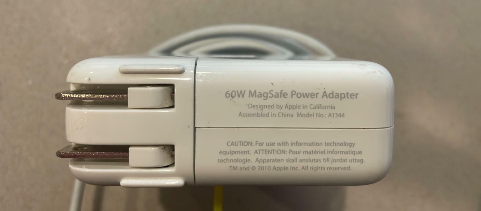 Original Apple Macbook charger 60W MagSafe 1 mag1 charger OEM