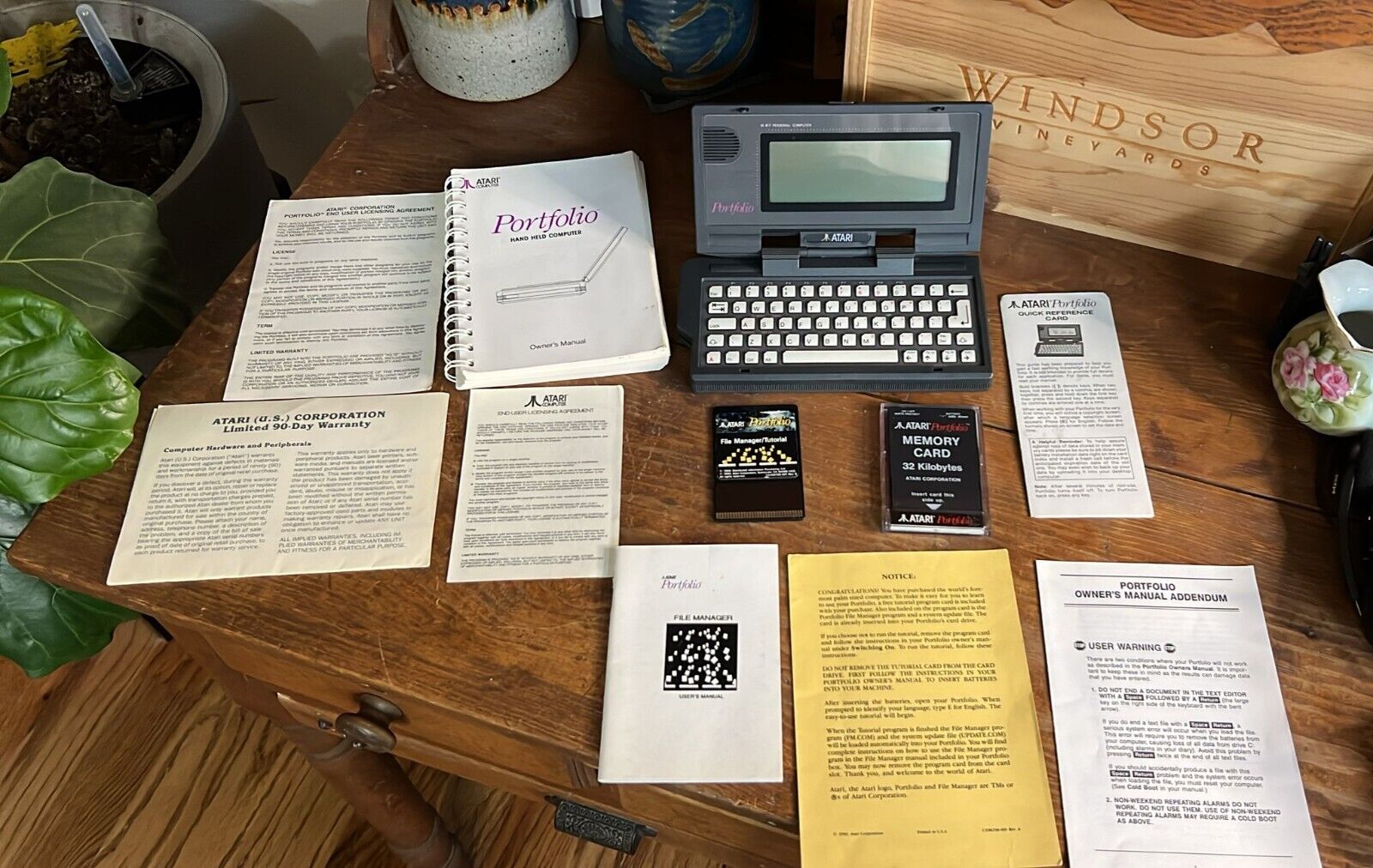 Atari Portfolio  HPC-004 Computer Vintage Mini Computer - Tested And Working