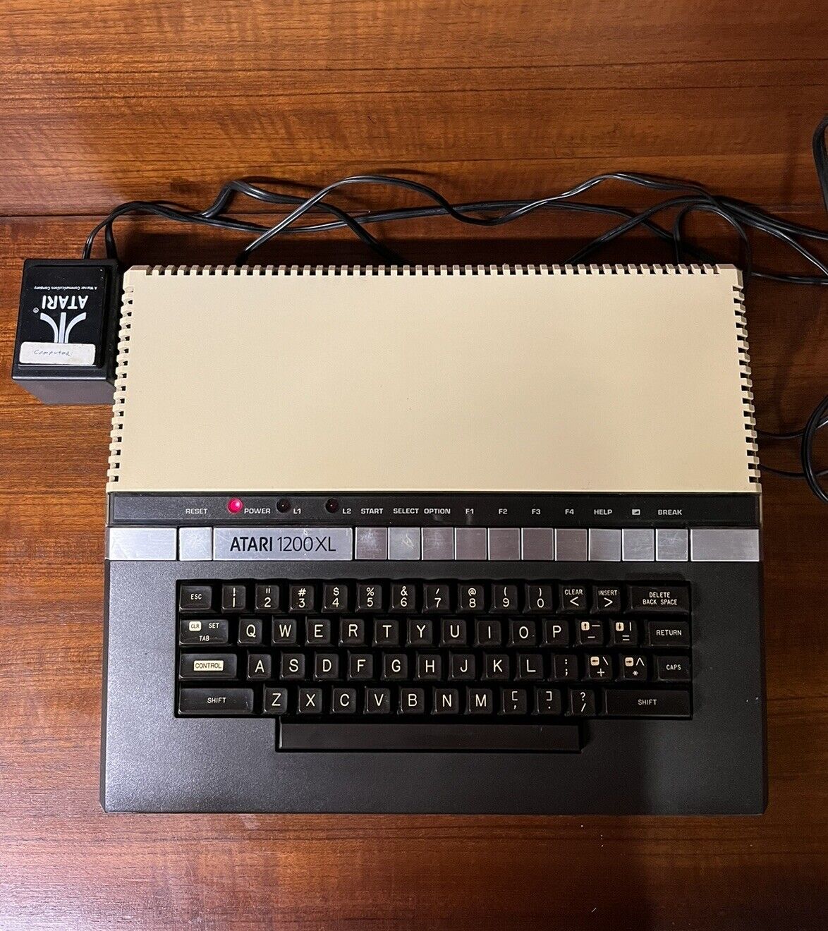 Atari 1200XL Computer AS-IS Untested Powers On