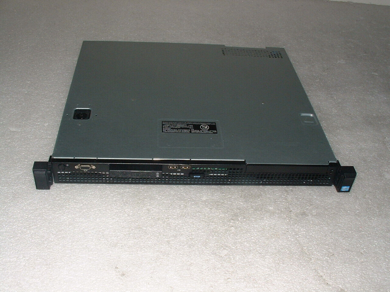 Dell Poweredge R220 Server Xeon E3-1271 v3 3.6ghz Quad Core / NoRam / 1x Tray