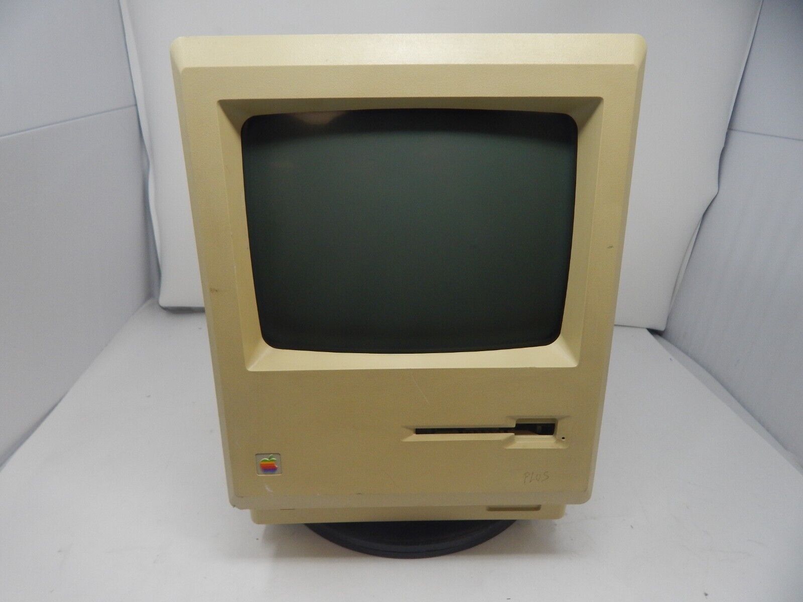 Vintage Apple Macintosh 512K M0001E Computer *FOR REPAIR* Sad Mac