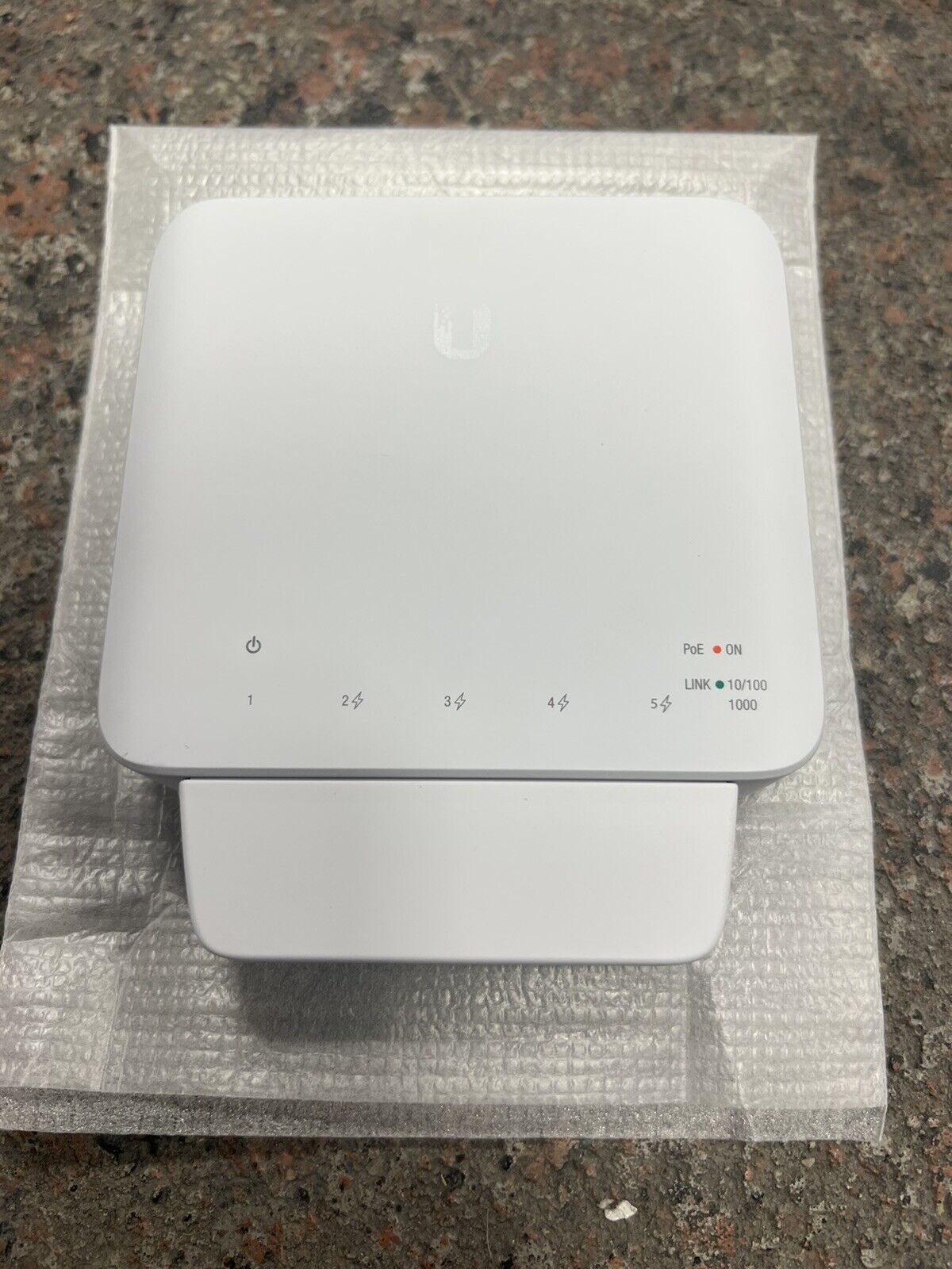 Ubiquiti Networks Switch Flex Indoor/Outdoor 5 - Port Gigabit USW-Flex UniFi
