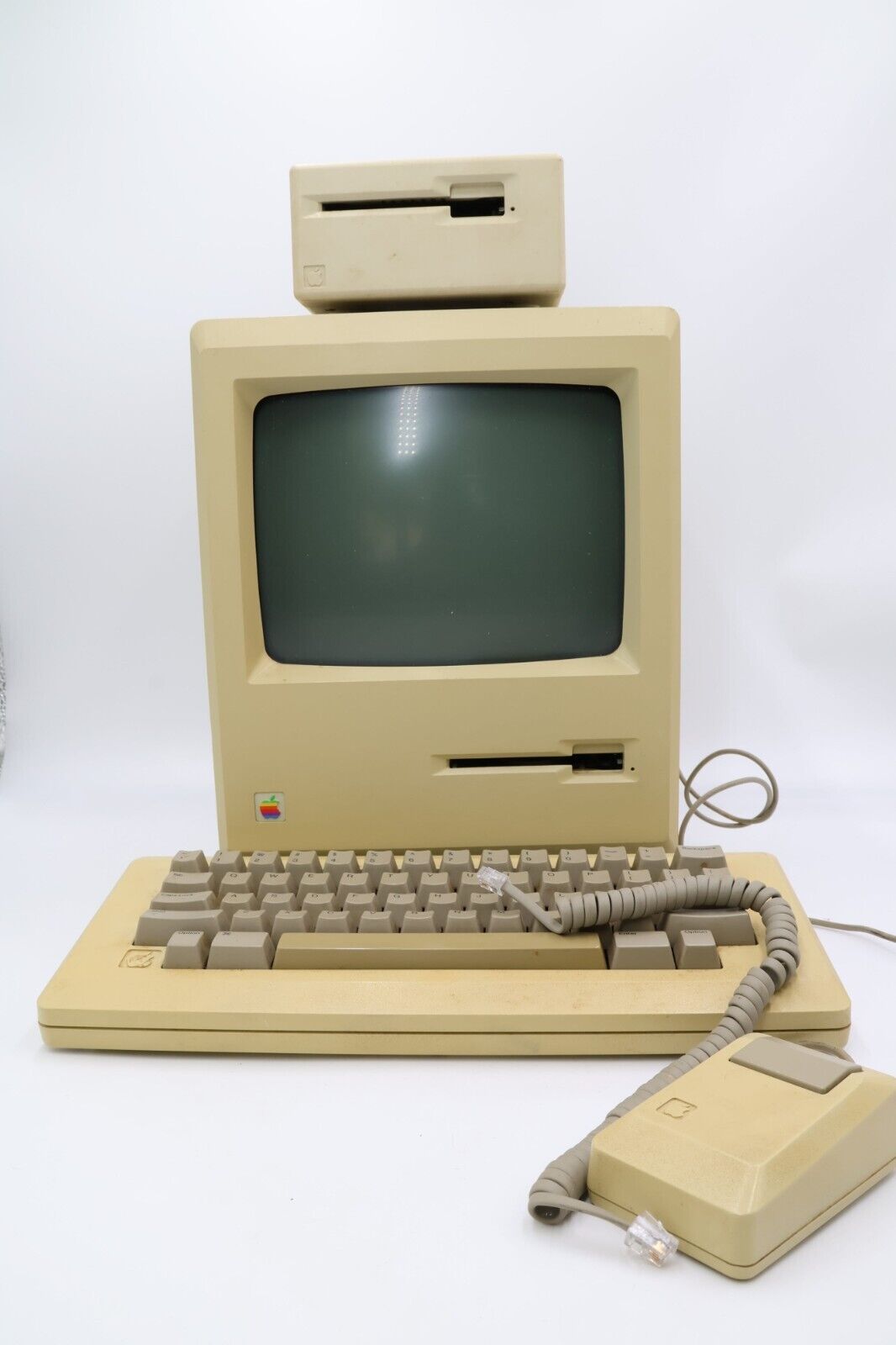Apple Macintosh 128K M0001 Computer with Extra Drive, Mouse and Keyboard 1984