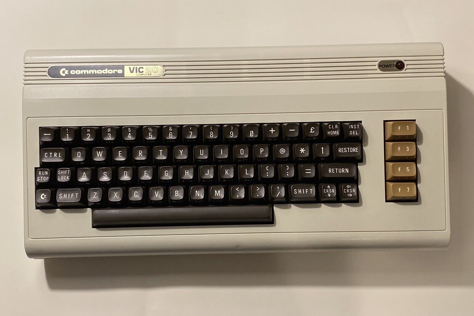 Commodore VIC-20 Computer  ***READ***