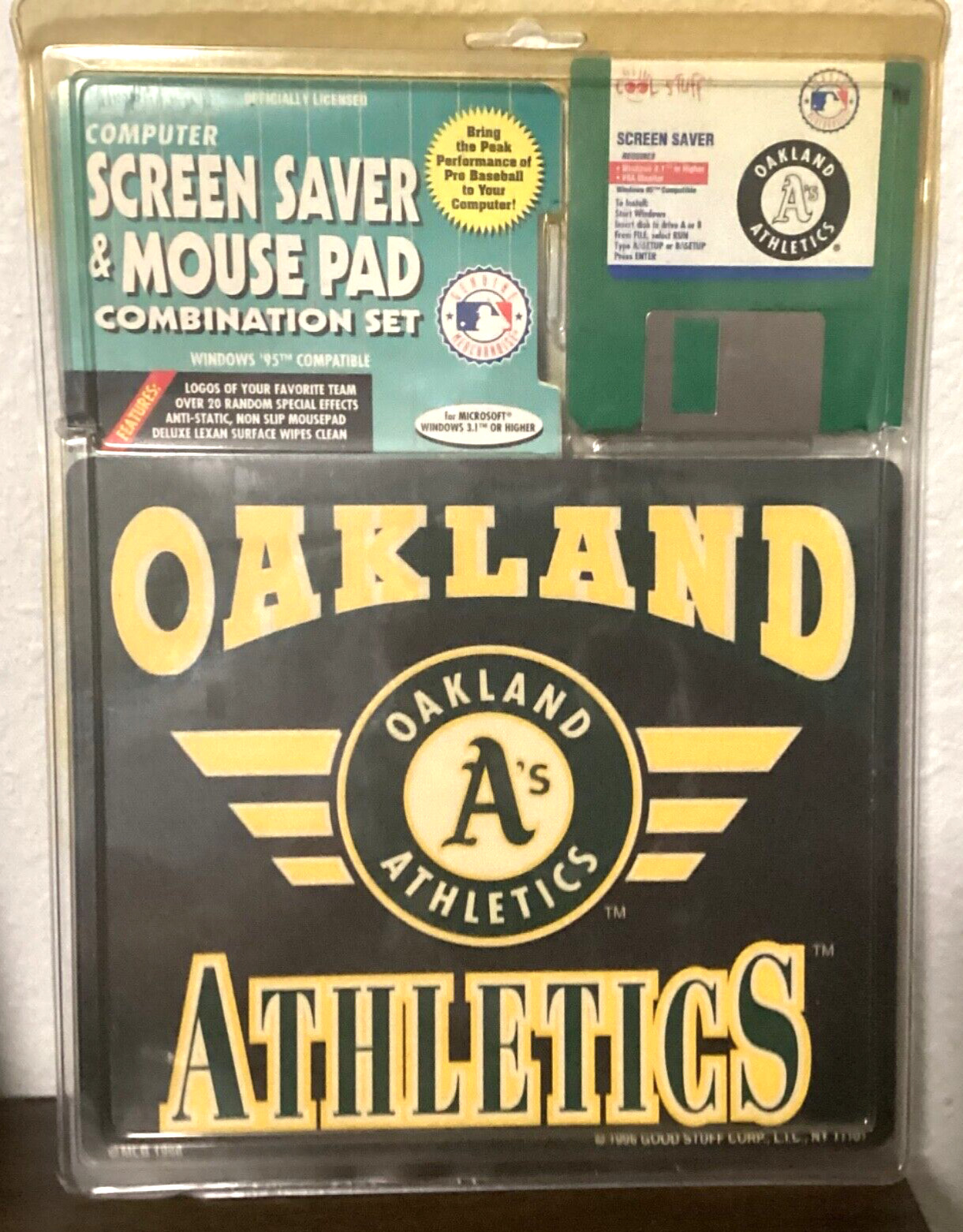 Vintage OAKLAND ATHLETICS A\'S MOUSEPAD MOUSE PAD & Screensaver MLB NOS 1996