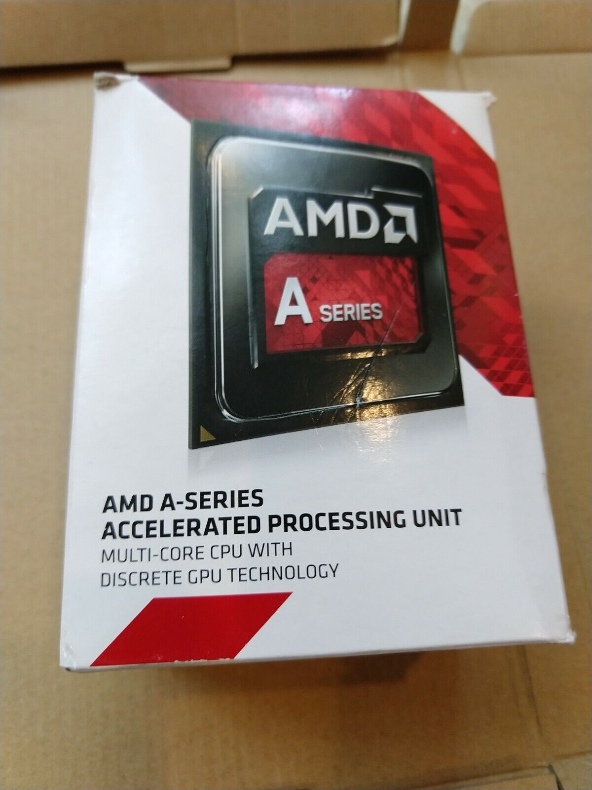 AMD A8-7600 3.8GHz 4 MB cache 4 cores Redeon R7 (AD7600YBJABOX) CPU