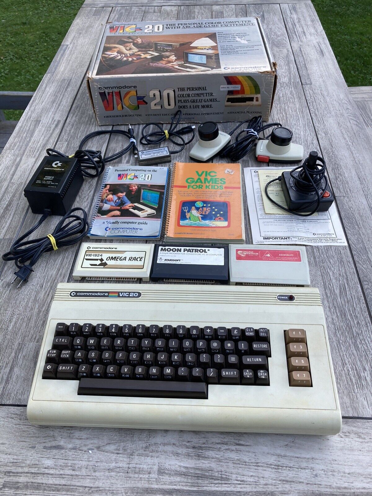 Commodore Vic 20 in box with 3 of the best games and factory cables.