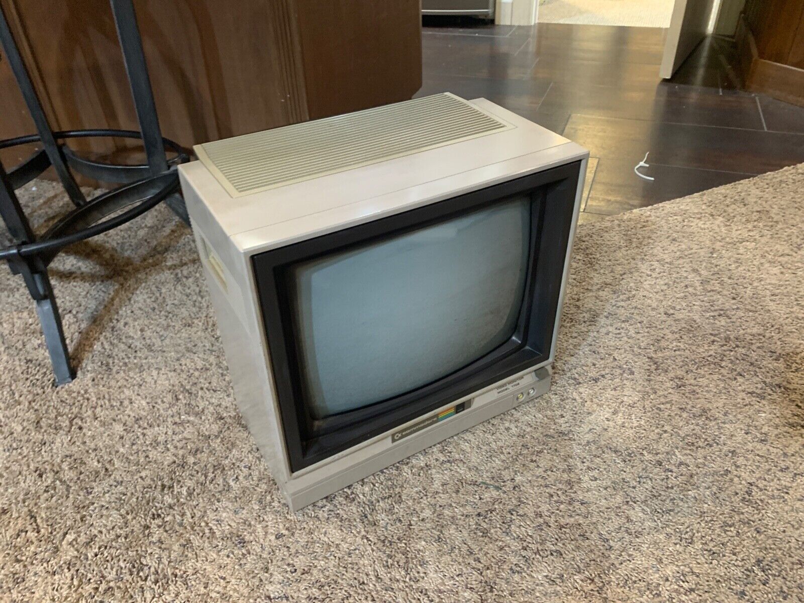 Vintage Commodore 1702 Monitor 1985 Gaming TV Tested Works 