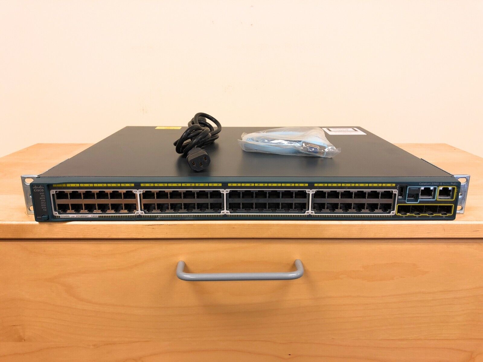Cisco Catalyst 2960S WS-C2960S-48FPS-L 48 Ports POE Rack Mount Switch with Ears