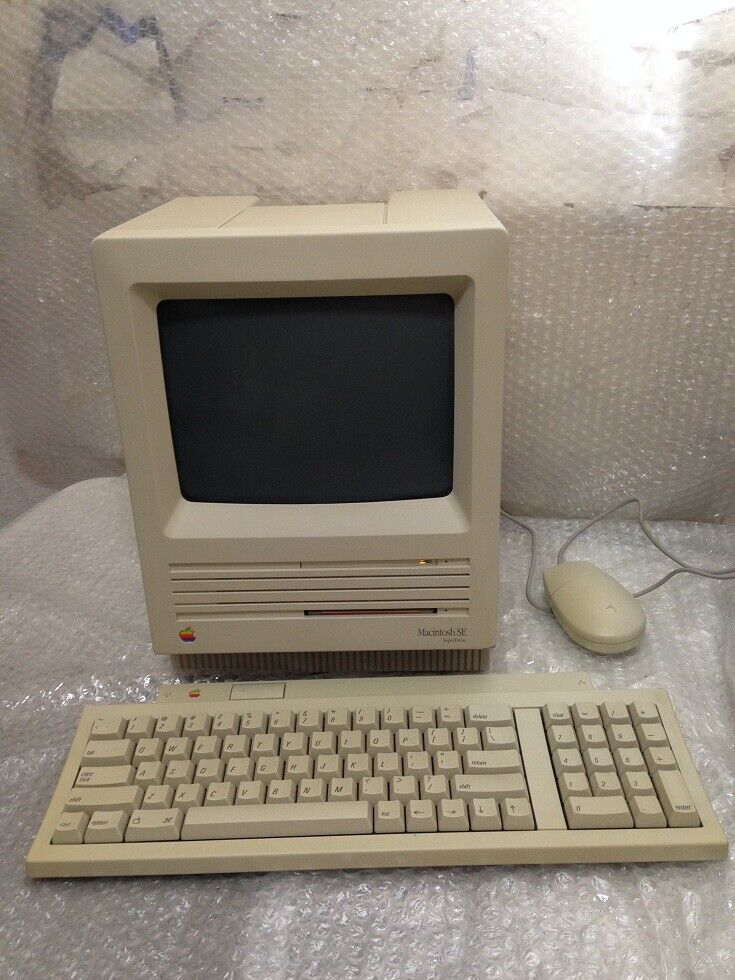 Vintage Apple Macintosh SE M5011 Keyboard Mouse