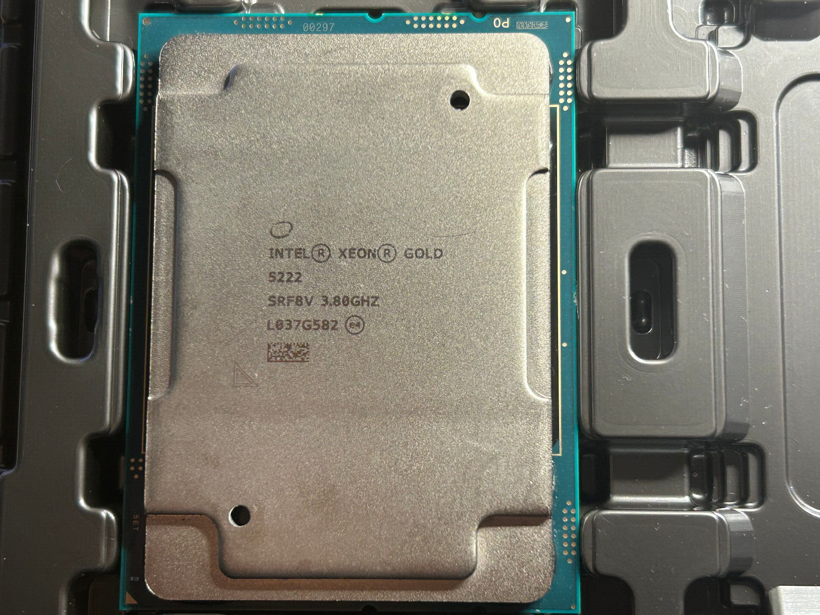 Intel Xeon Gold 5222  SRF8V   4-Core 16.5M 3.80GHZ