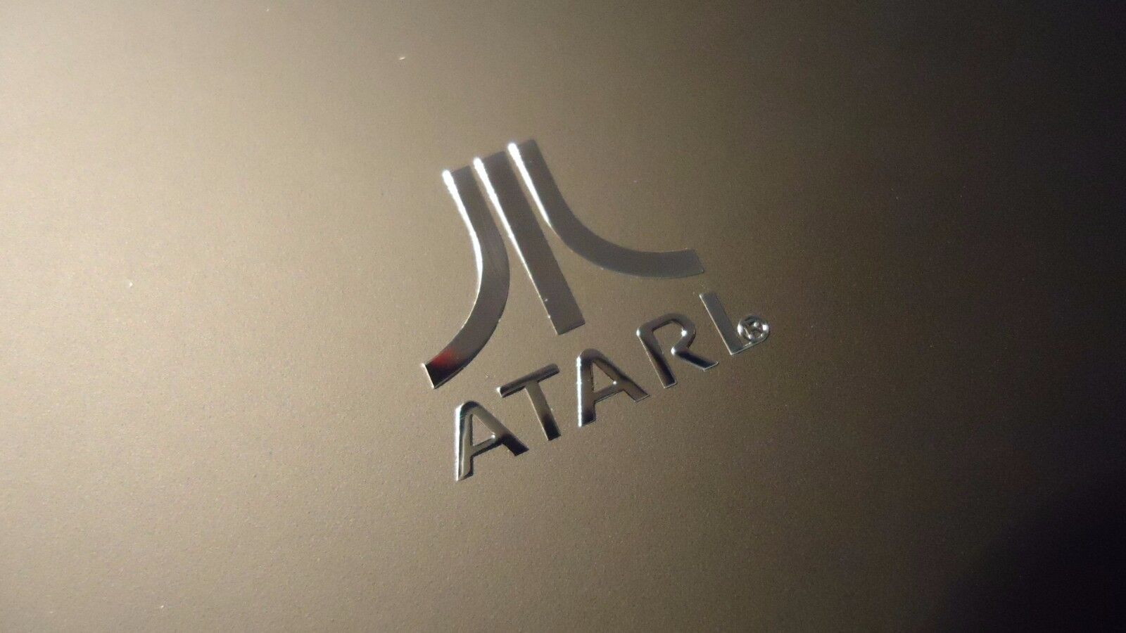 Atari Label / Aufkleber / Sticker / Badge / Logo 1.5 x 1.7cm  [134]