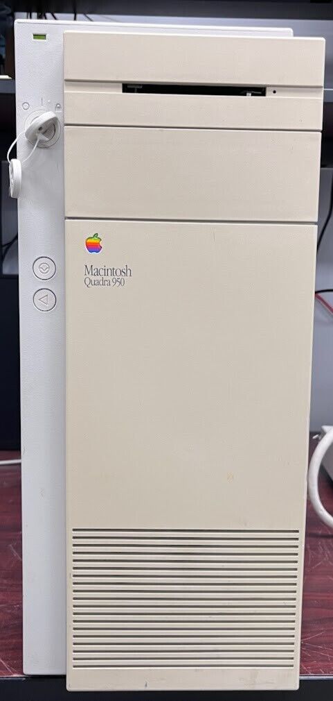 Vintage Apple Macintosh Quadra 950 w/ AppleCD 600e Disc Reader NO HDD/NO OS #27