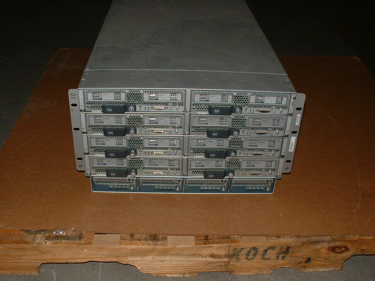 Cisco UCS 5108 Blade Server Chassis Enclosure N20-C6508 8x B200 M4 16x E5-2620v3