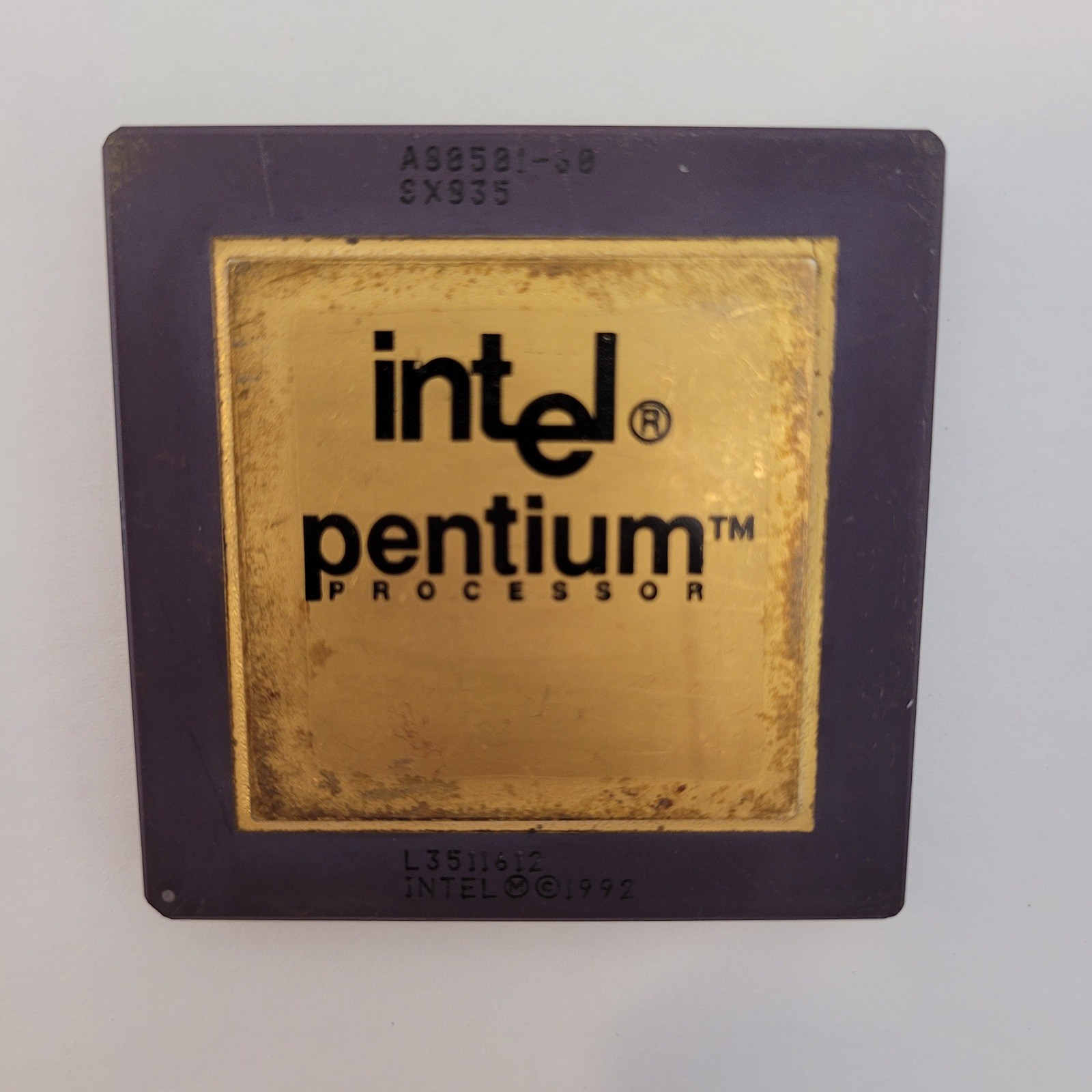 Vintage 1st Gen 5V Intel Pentium 60 MHz SX835 CPU A80501-60 FDIV Socket 4 P5 Vintage 1st Gen 5V Intel Pentium 60 MHz SX835 CPU A80501-60 FDIV Socket 4 P5