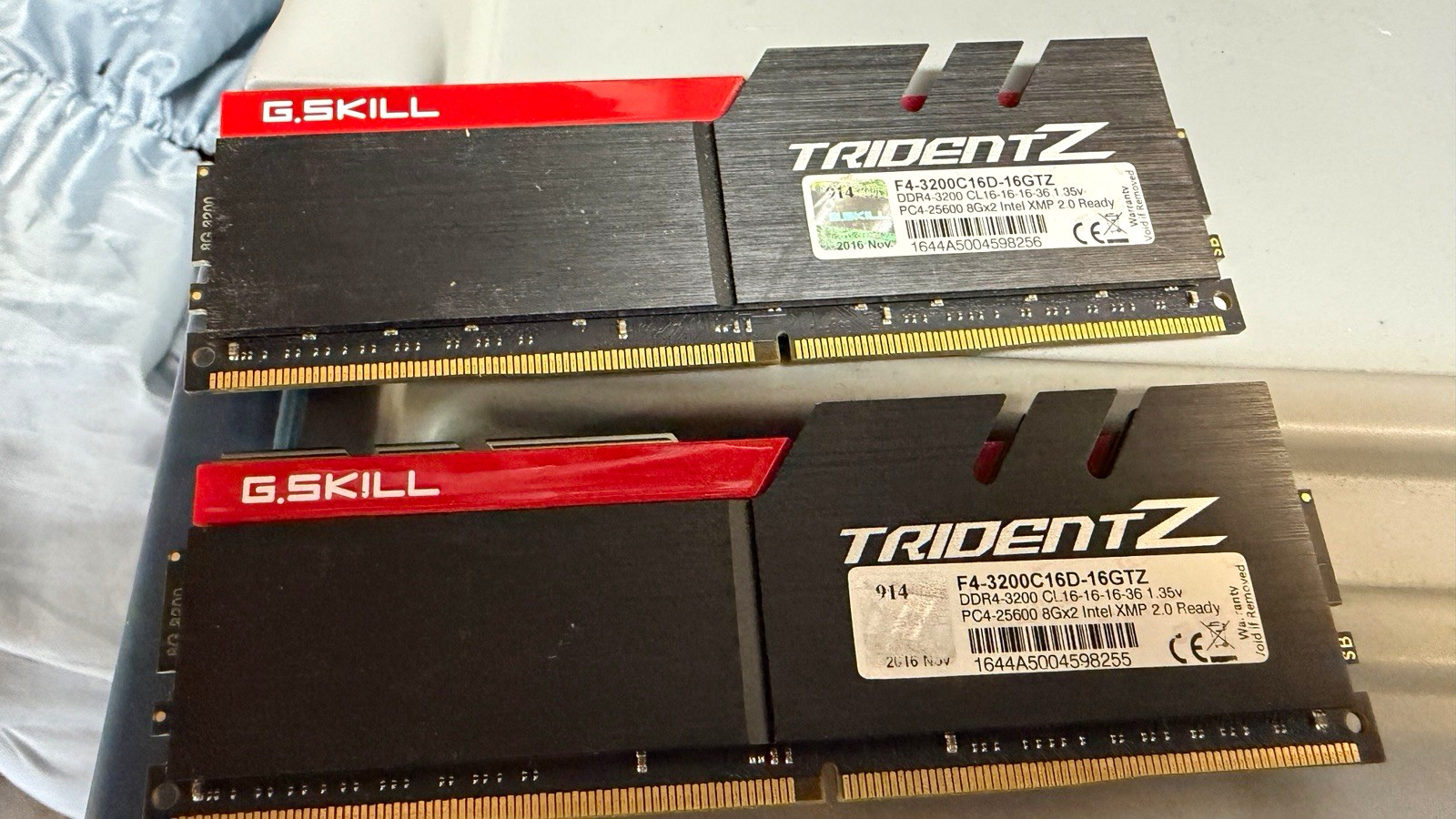 G.SKILL Trident Z 16GB (2x8GB) DDR4-3200 PC4-25600 288-Pin DIMM XMP 2.0