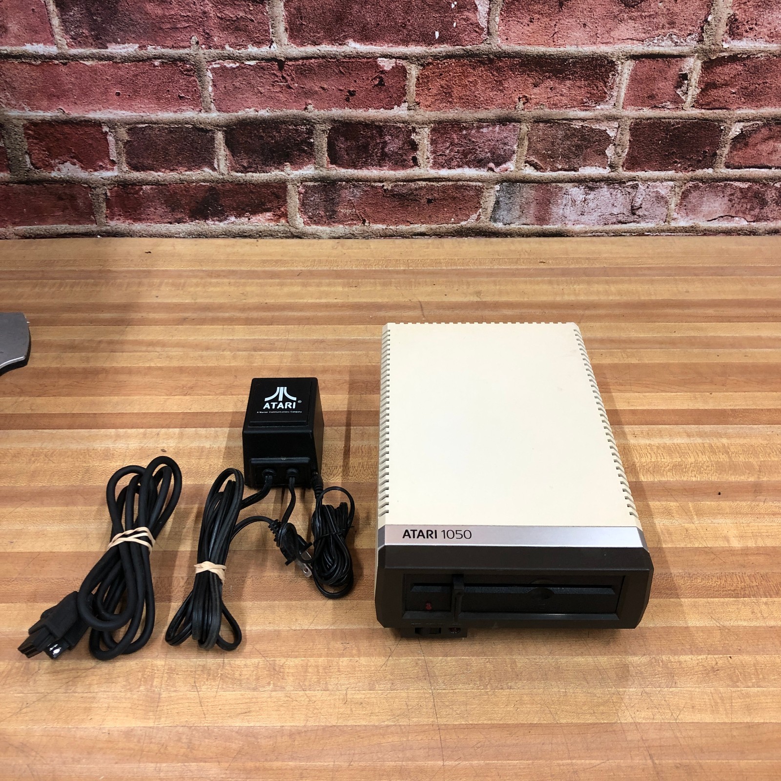 Vintage Atari 1050 Floppy Disk Drive w/Power Adapter & Data Cable (WORKS)