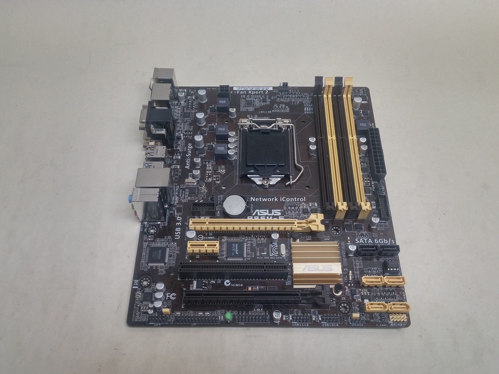 Asus B85M-E LGA 1150 DDR3 SDRAM Desktop Motherboard Asus B85M-E LGA 1150 DDR3 SDRAM Desktop Motherboard