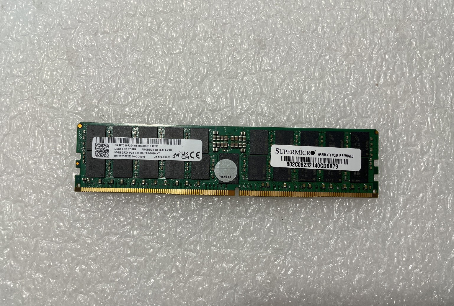 MICRON MTC40F204WS1RC48BB1 96GB (1X96GB) 2RX4 PC5-4800B DDR5 SERVER MEMORY