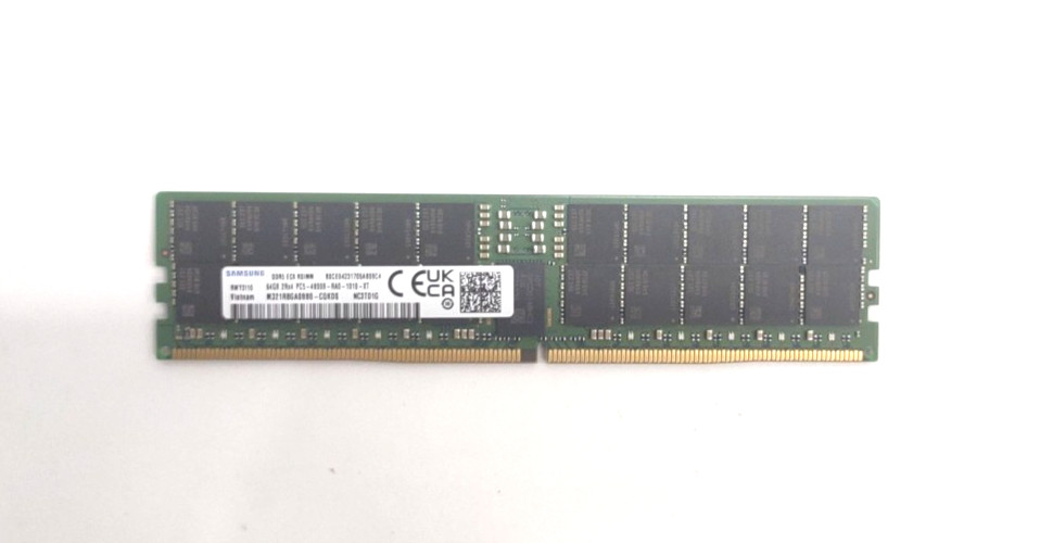 Samsung 64GB 2Rx4 PC5-4800B-RA0-1010-XT M321R8GA0BB0-CQKDS DDR5 EC8 RDIMM TH646