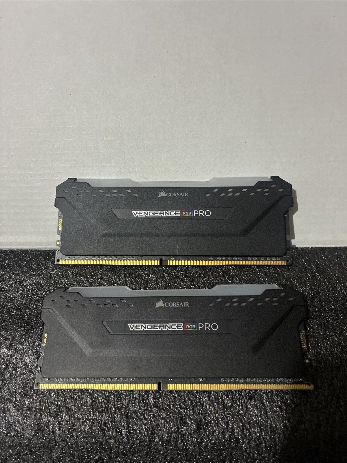 Corsair Vengeance RBG Pro 32GB RAM (2x16gb) 3600mhz Ddr4 Corsair Vengeance RBG Pro 32GB RAM (2x16gb) 3600mhz Ddr4