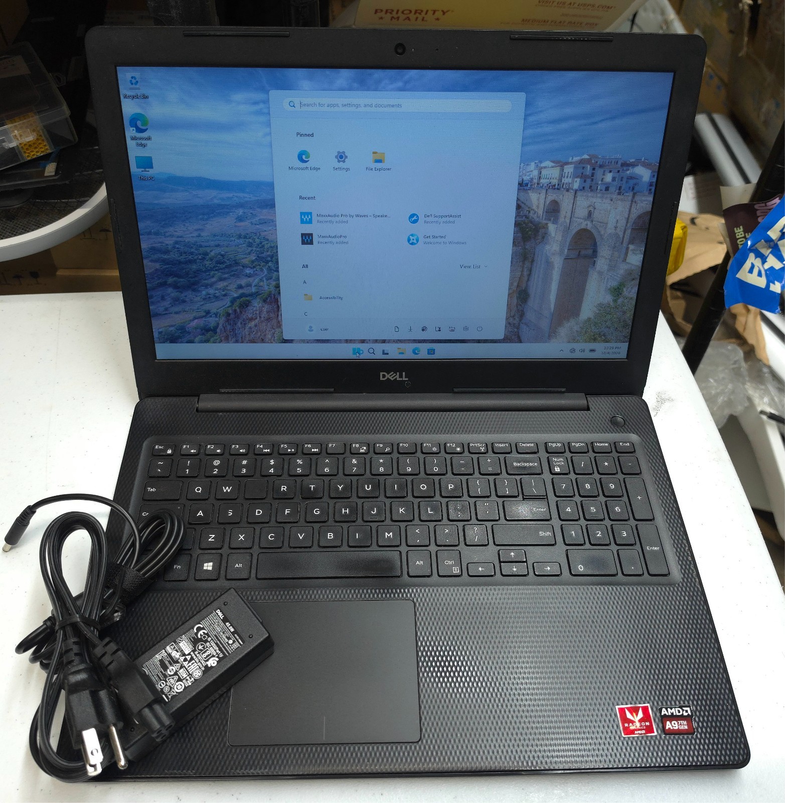 Dell Inspiron 15 3595 AMD A9 3.1GHZ /4GB RMA/1 TB HDD/Win11 Pro 26H2/45W Charger Dell Inspiron 15 3595 AMD A9 3.1GHZ /4GB RMA/1 TB HDD/Win11 Pro 26H2/45W Charger