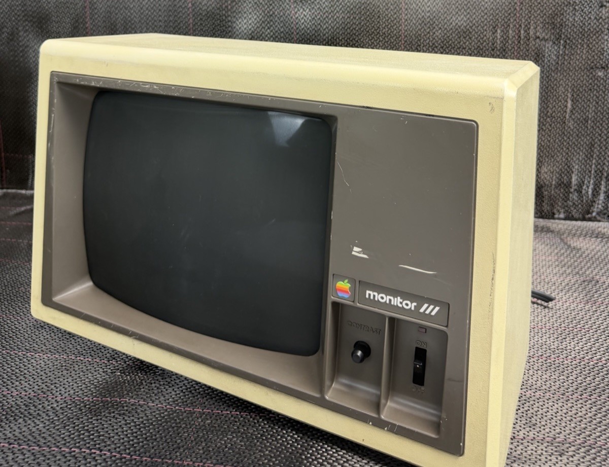 Apple Monitor III Vintage Computer Display A3M0039 Apple III *Power Cable Cut*
