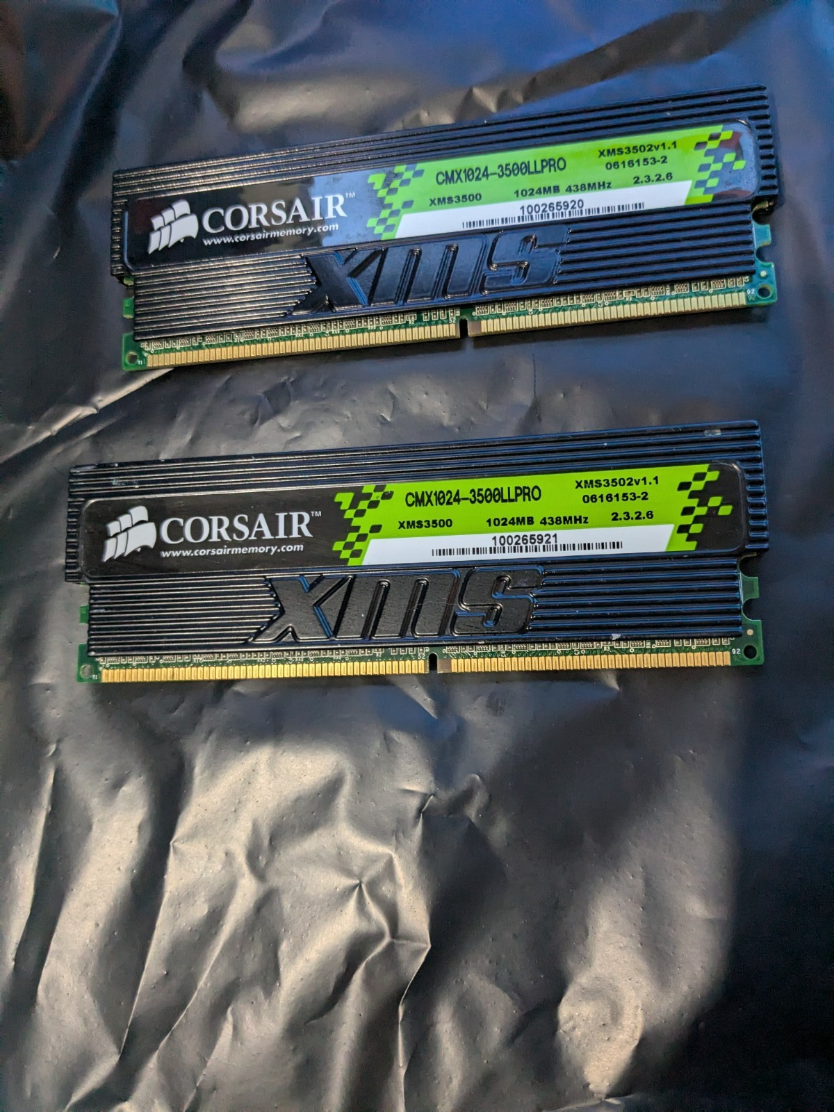 Corsair XMS3500 2x1GB DDR RAM CMX1024-3500LLPRO DDR1 Gaming LEDs Rare Retro Corsair XMS3500 2x1GB DDR RAM CMX1024-3500LLPRO DDR1 Gaming LEDs Rare Retro