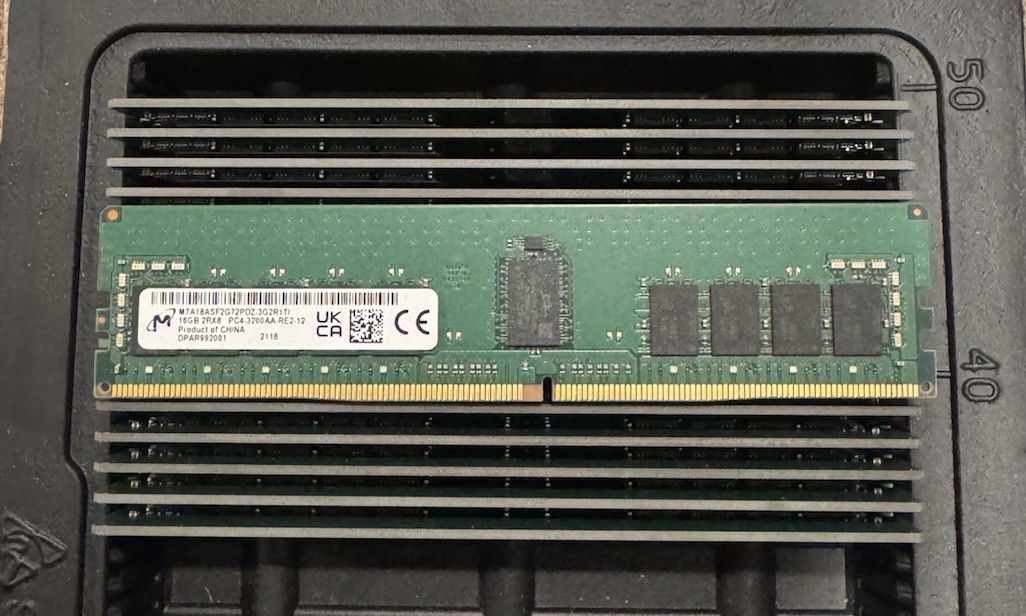 ✅ MICRON MTA18ASF2G72PDZ-3G2R1 16GB 2Rx8 DDR4-3200 PC4-3200AA REG ECC Memory