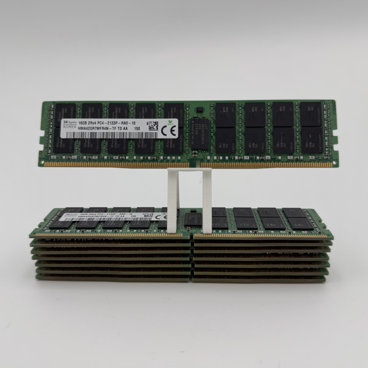 SK Hynix 16GB 2133P DDR4 (PC4-17000) RDIMM ECC RAM Memory | HMA42GR7MFR4N-TF Lot