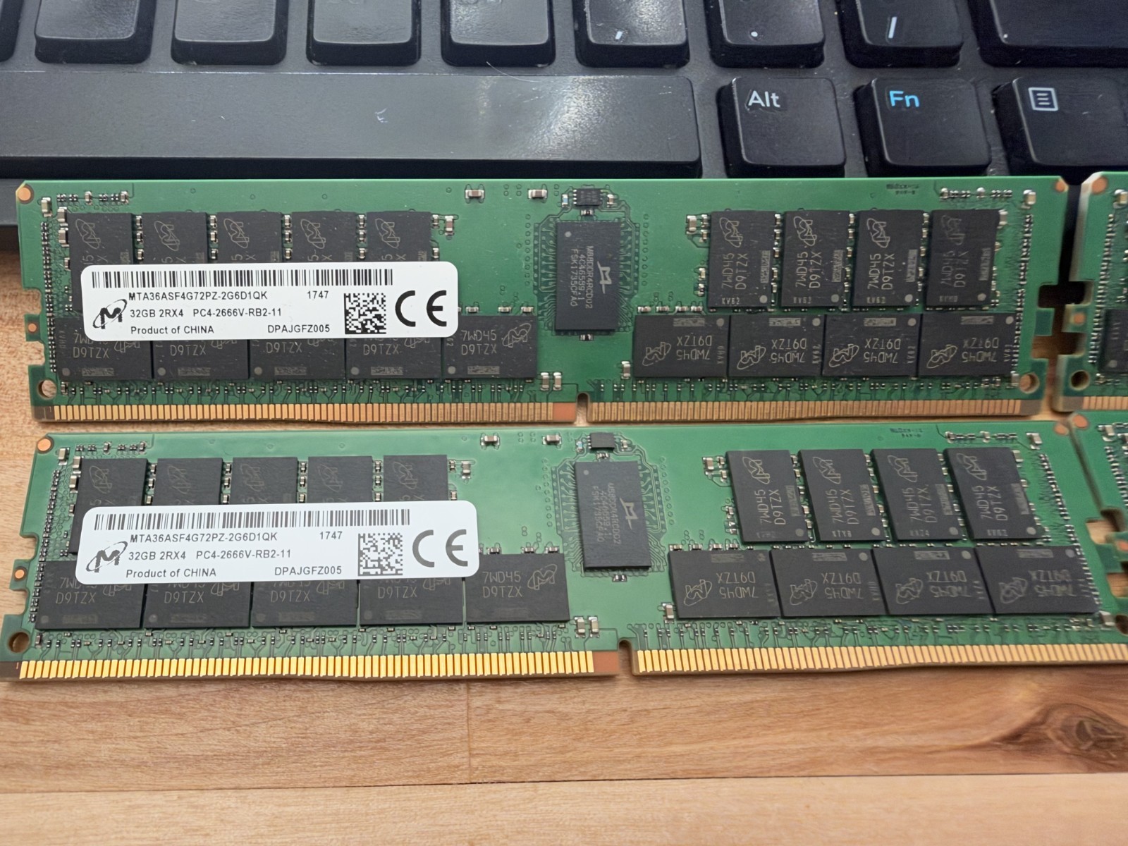 DDR 4 128GB (32x 4) PC4-2666V-RB2-11 Server RAM