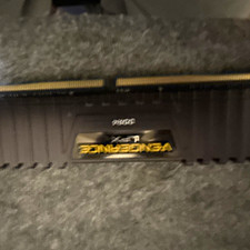 Corsair Vengeance LPX 16GB DDR4 3200MHz 288-Pin DIMM CMK16GX4M2B picture