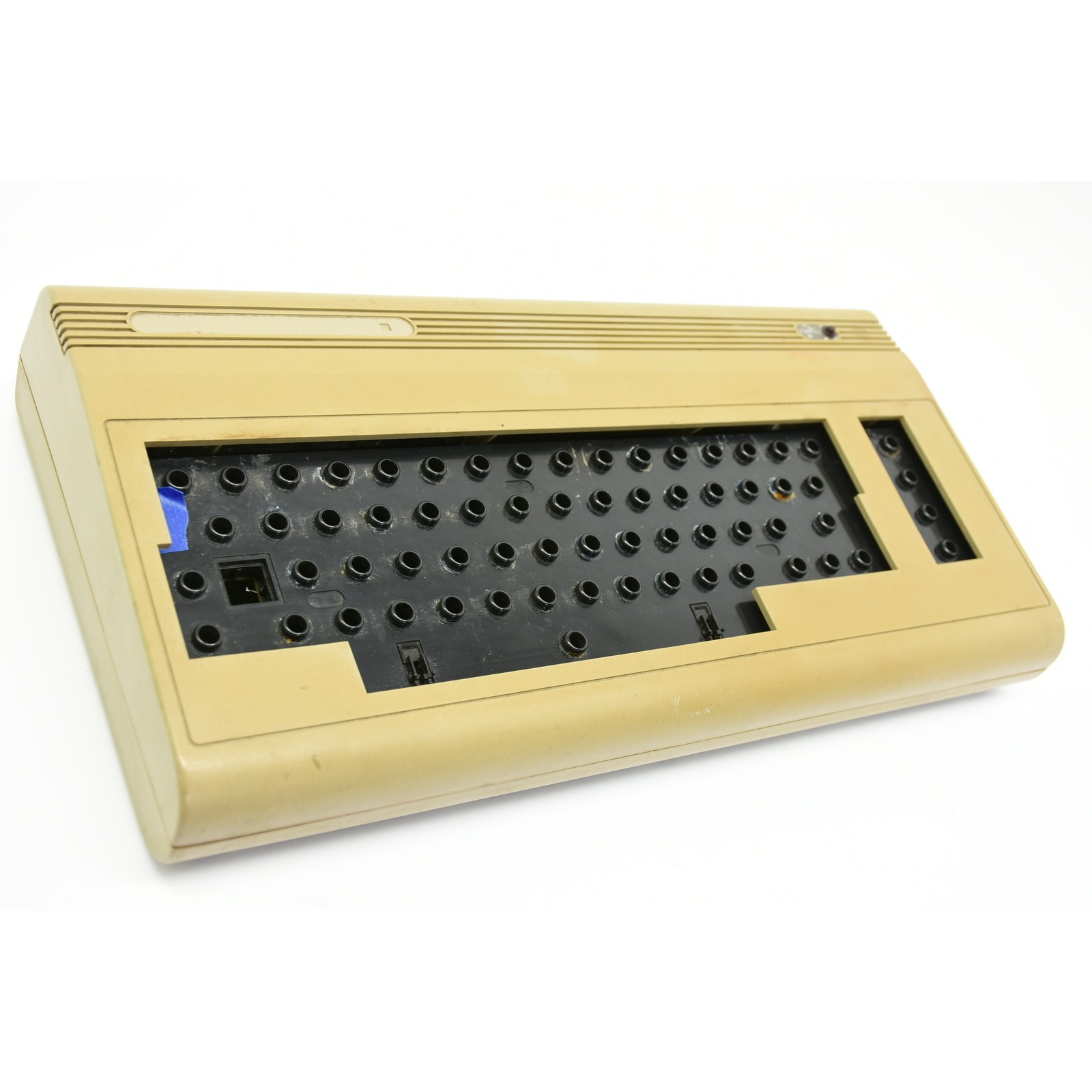 Vintage C64 Commodore 64 Computer Console For Parts or Repair - Basketcase Unit Vintage C64 Commodore 64 Computer Console For Parts or Repair - Basketcase Unit