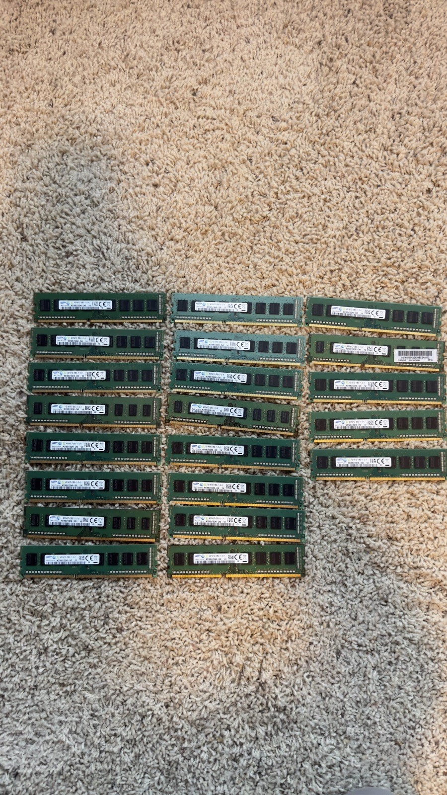 Lot Of 21 Samsung 4GB 1Rx8 PC3-12800U-11-13-A1 NON-ECC M378B5173QH0-CK0 (21x4GB) Lot Of 21 Samsung 4GB 1Rx8 PC3-12800U-11-13-A1 NON-ECC M378B5173QH0-CK0 (21x4GB)