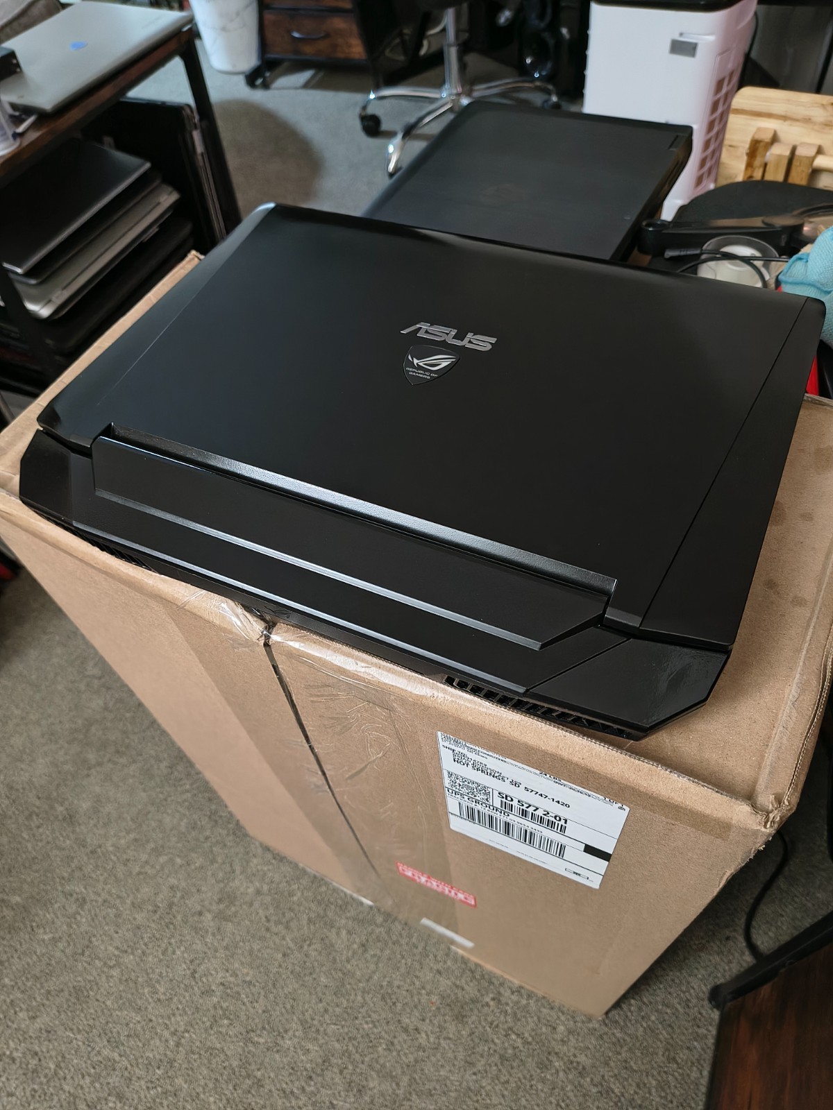 ASUS ROG 17.3
