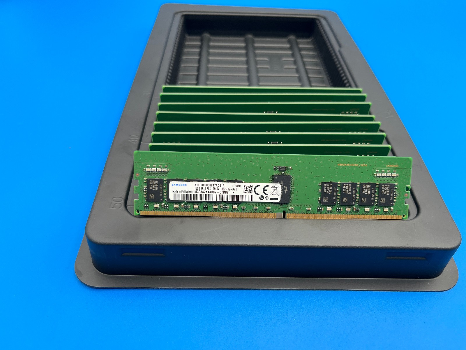 Lot of 11 - 16GB 2Rx8 DDR-4 2666V MHz ECC Reg Samsung M393A2K43DB2-CTD6Y Tested