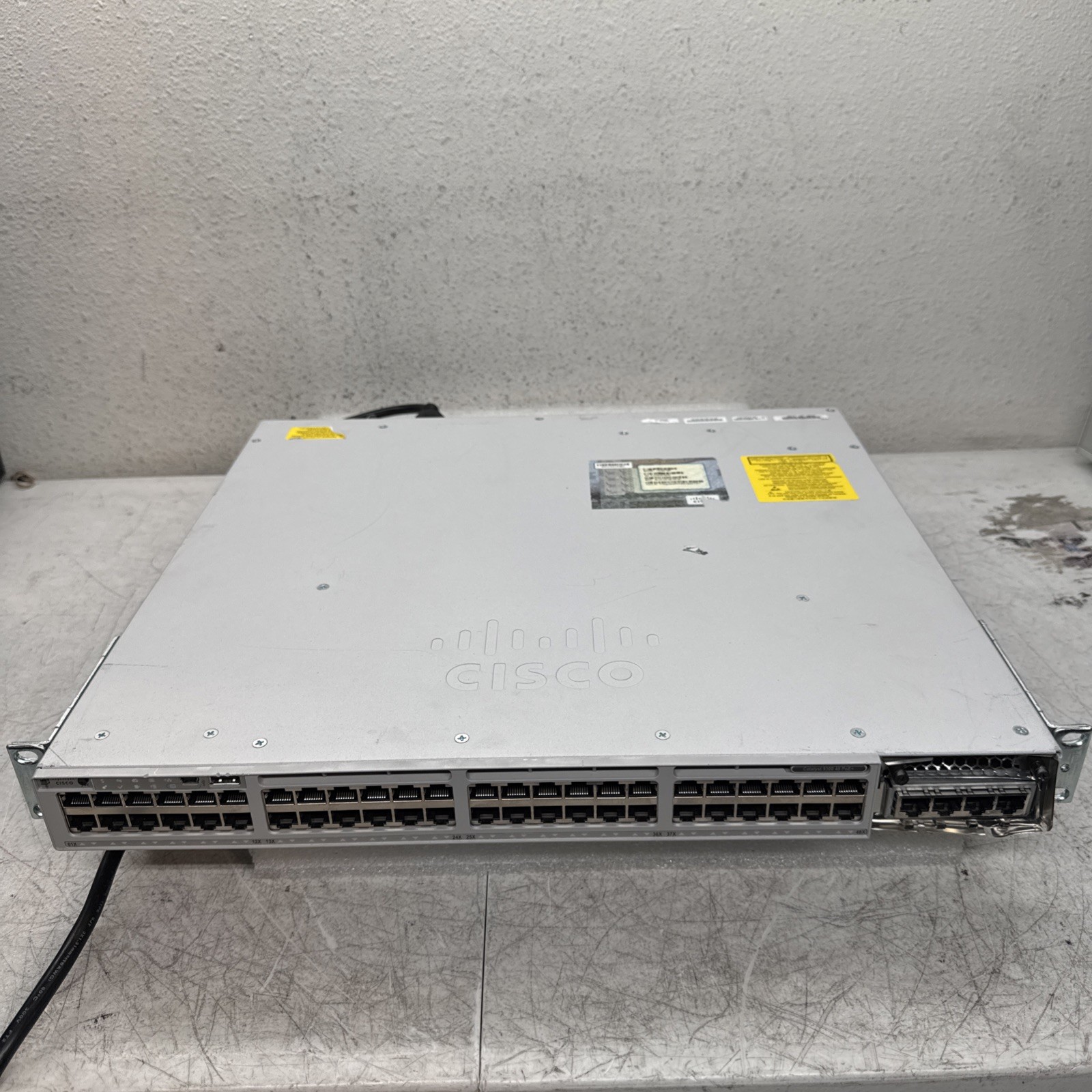 Cisco Catalyst C9300-48P 48-Port PoE+ Managed Network Switch C9300 TEST TO POWER