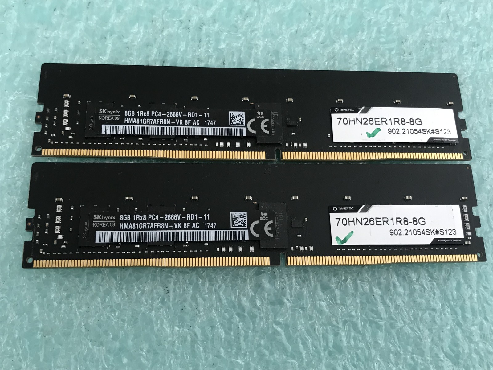 SK hynix 16GB(2 x 8GB) HMA81GR7AFR8N-VK PC4-2666V ECC DDR4 Server RAM - R1085A