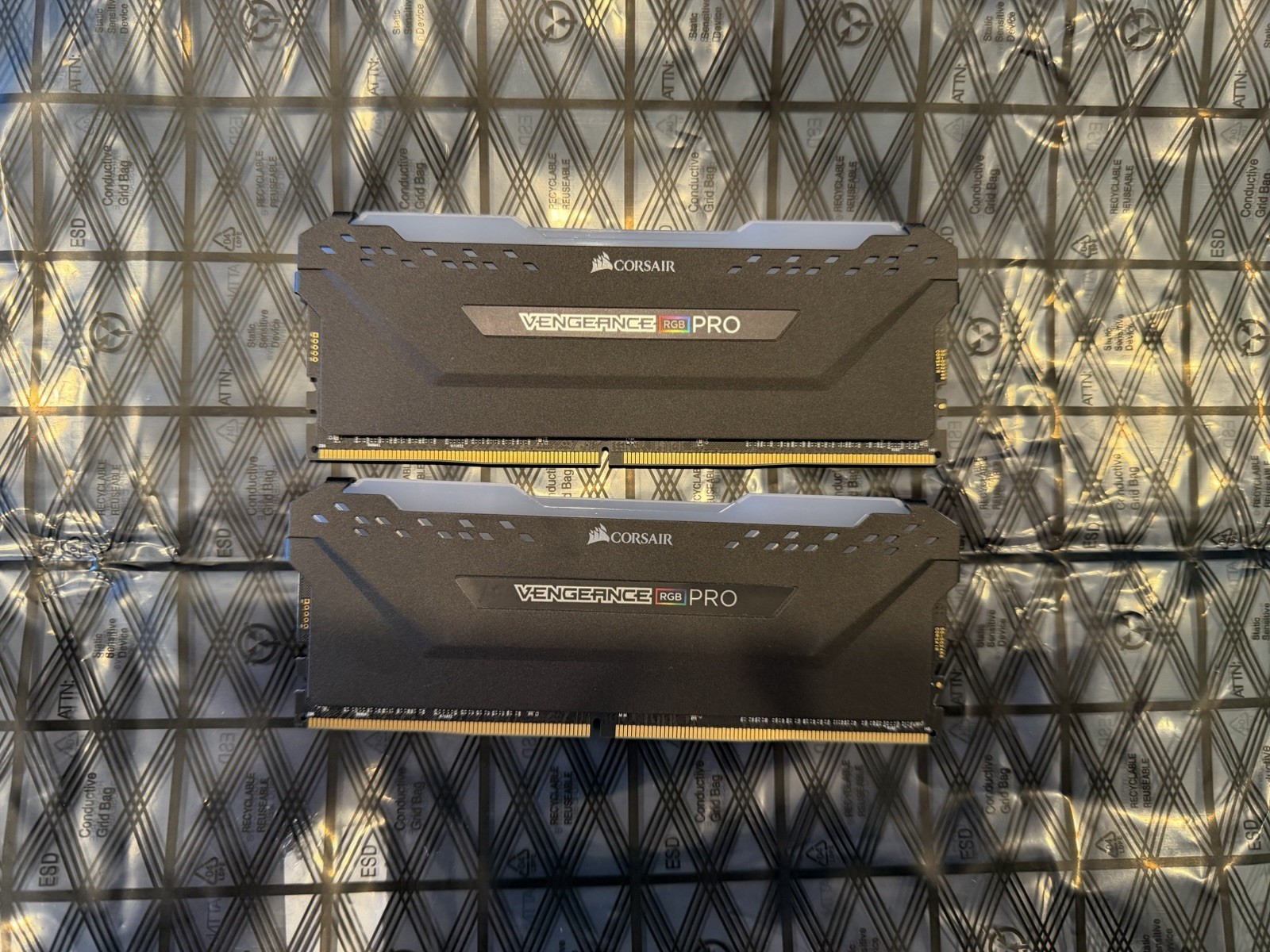 Corsair Vengance RGB Pro 32GB (2x16) Ddr4 3200 MHz Desktop Memory Kit Black RGB