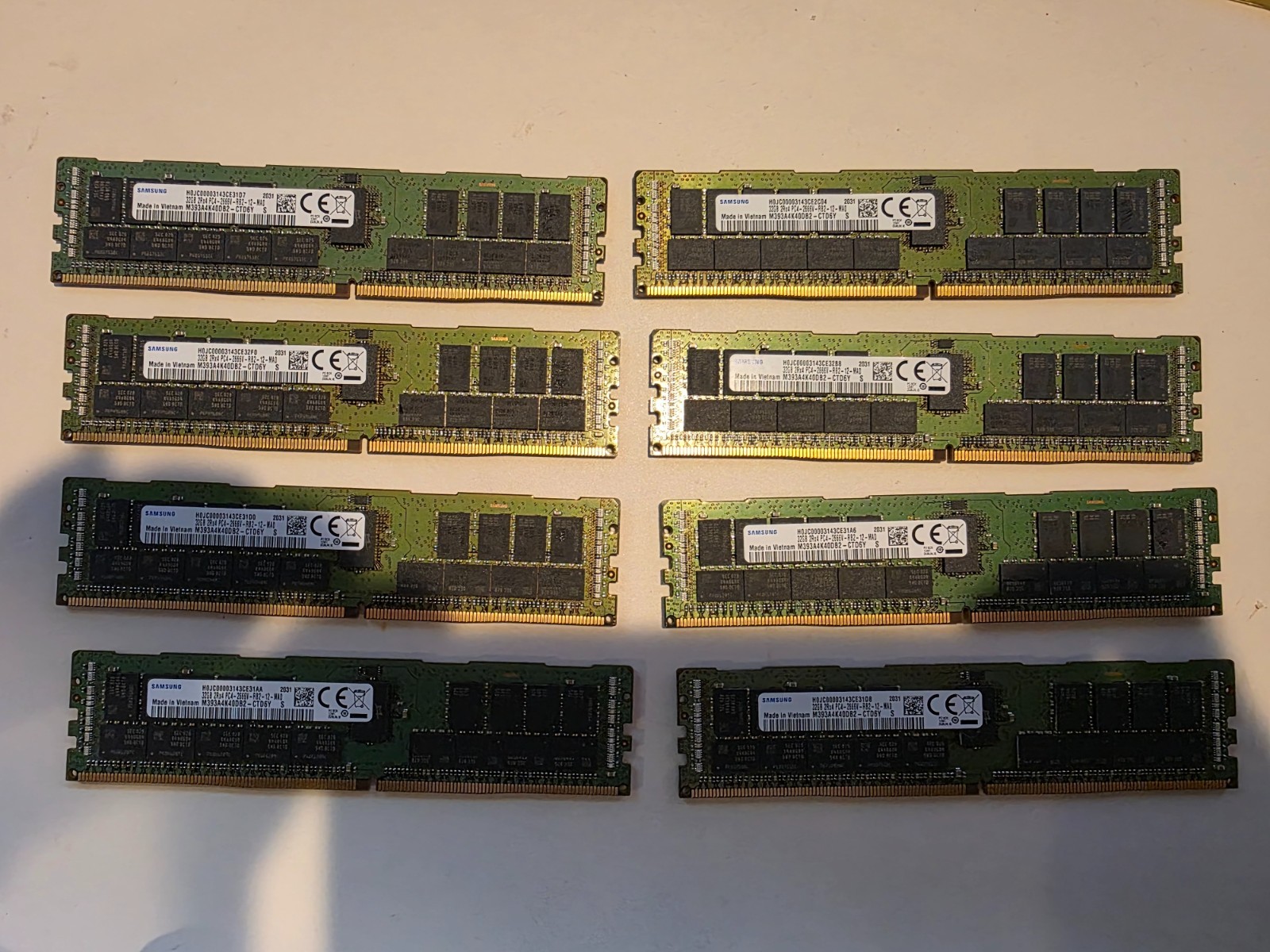(8x32) 256GB SAMSUNG 32GB 2RX4 PC4-2666V DDR4 SERVER RDIMM M393A4K40BB2-CTD6Y (8x32) 256GB SAMSUNG 32GB 2RX4 PC4-2666V DDR4 SERVER RDIMM M393A4K40BB2-CTD6Y