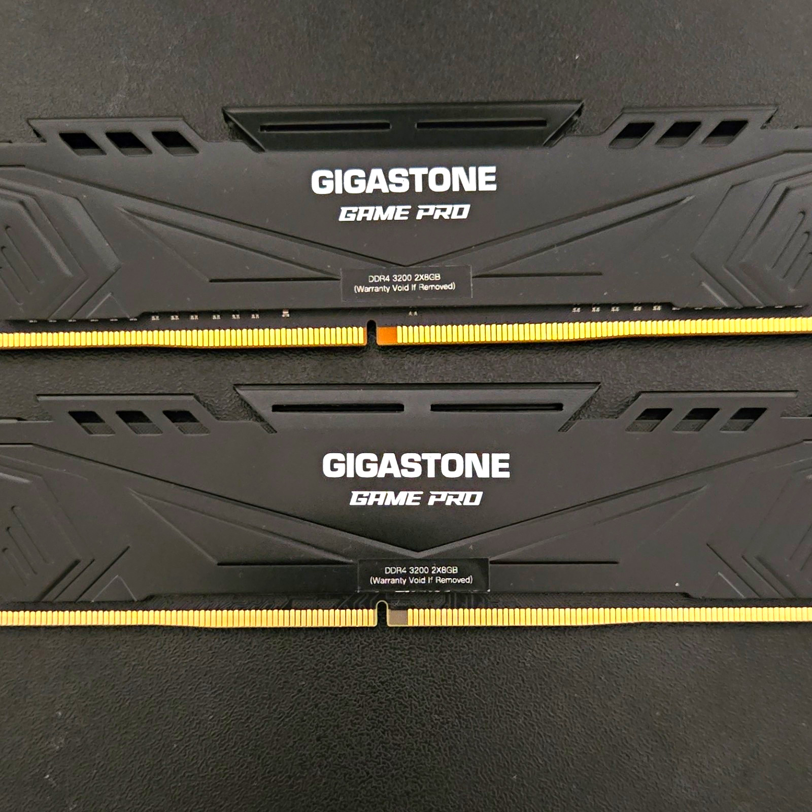 Gigastone Game Pro 16GB (2x8GB) DDR4-3200 PC4-25600 288-Pin DIMM