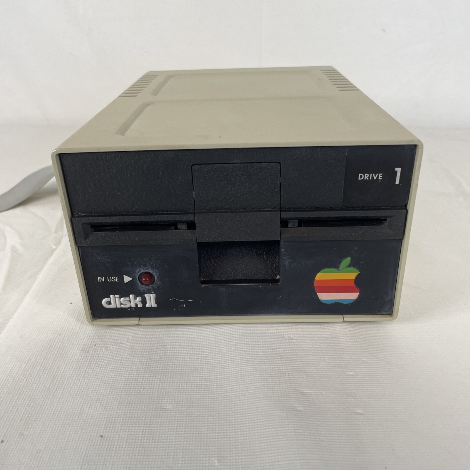 Apple II Floppy Disk Drive Vintage | Model A2M0003 | *Untested For Parts* Apple II Floppy Disk Drive Vintage | Model A2M0003 | *Untested For Parts*