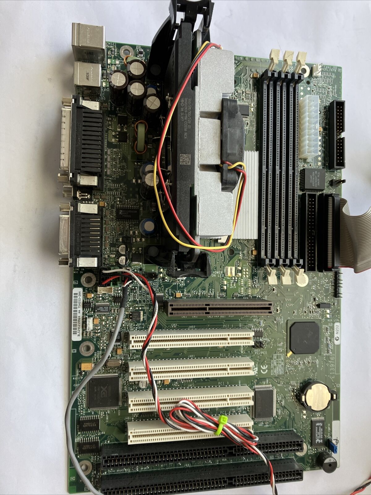Motherboard Intel Pentium Three 3 III Processor  vintage computer board See Pic￼
