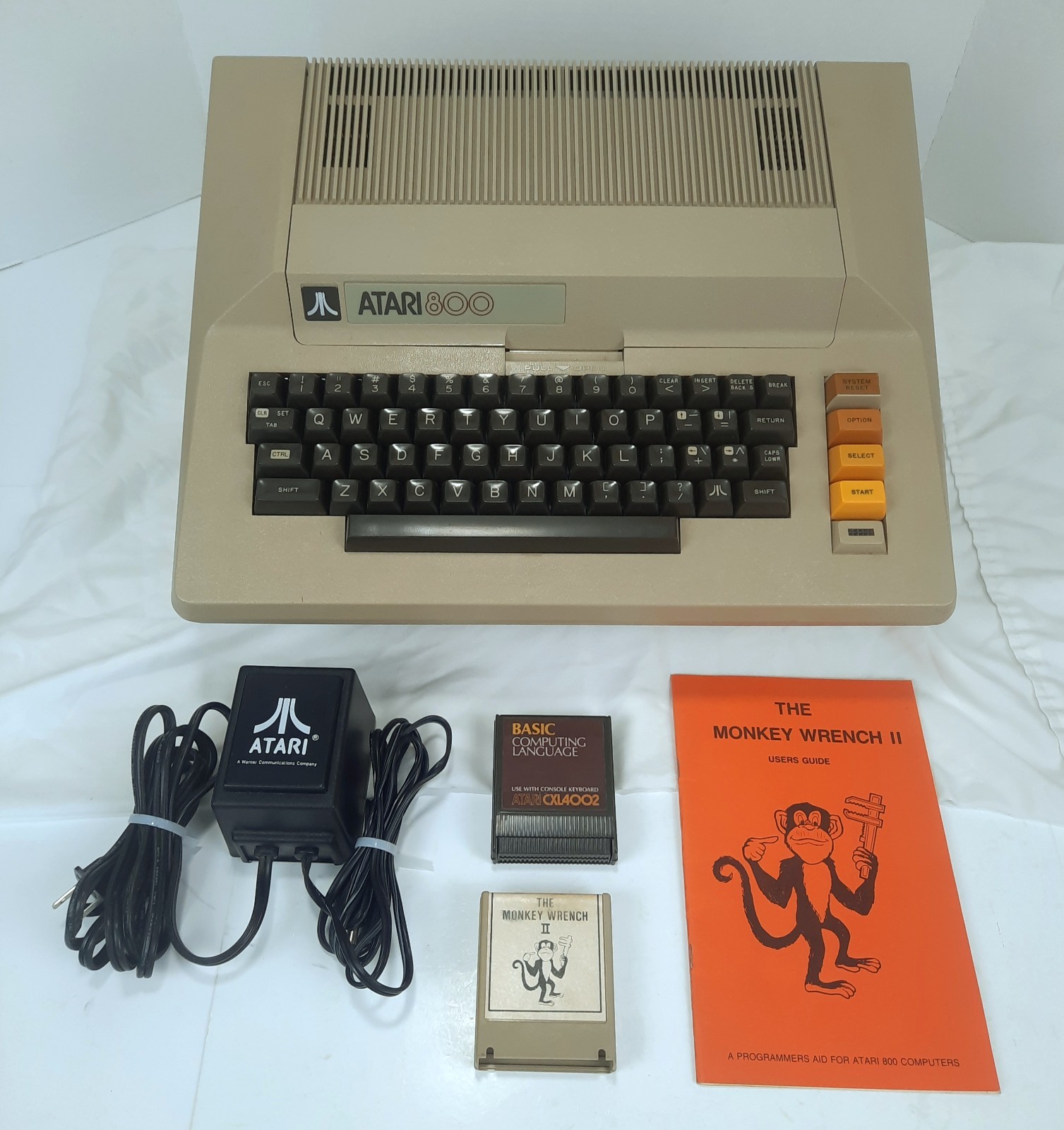 Atari 800 48K 8-bit Computer System With Power Supply & Extras Tested & Working
