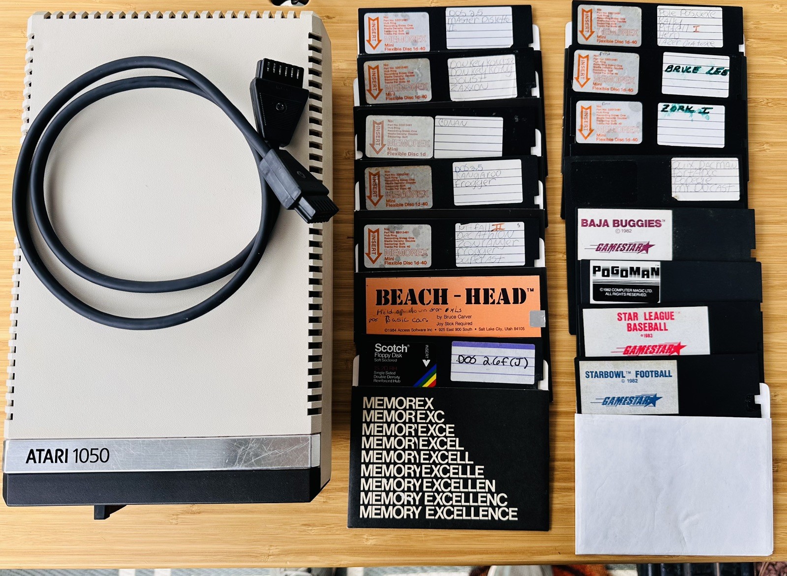 Vintage Atari 1050 Disk Drive w/ SIO Cable & 32 Games/Programs - UNTESTED 