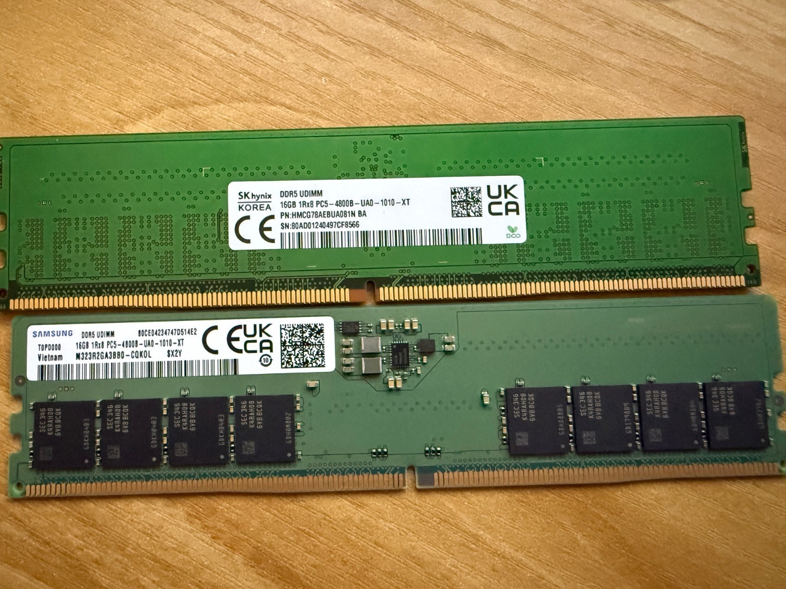 2 x 16GB DDR5 RAM 4800 MHz